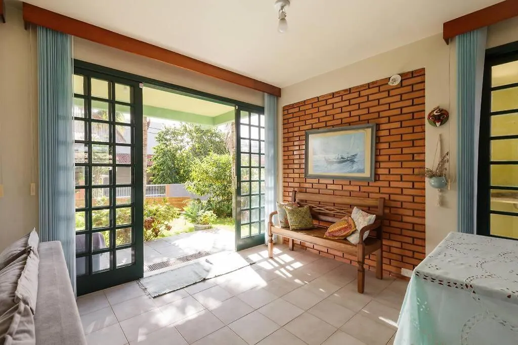 Linda Casa Proximo Ao Mar Na Praia Dos Ingleses Florianopolis Brazil